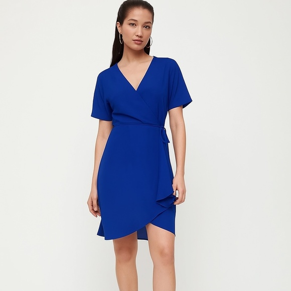 Babaton Dresses & Skirts - Aritzia Babaton Wallace Wrap Cap Sleeve Dress in Dark Indigo Blue - Size M